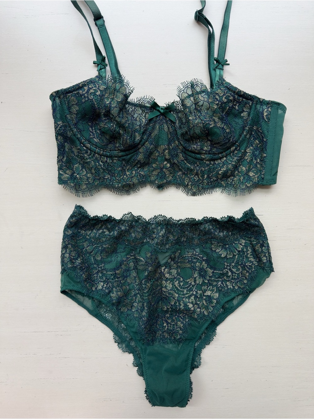 Victoria’s Secret Dream Angels Holiday 2016 Lingerie Bra Set - 32B & XS - Rare